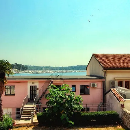 Apartament Biritin *