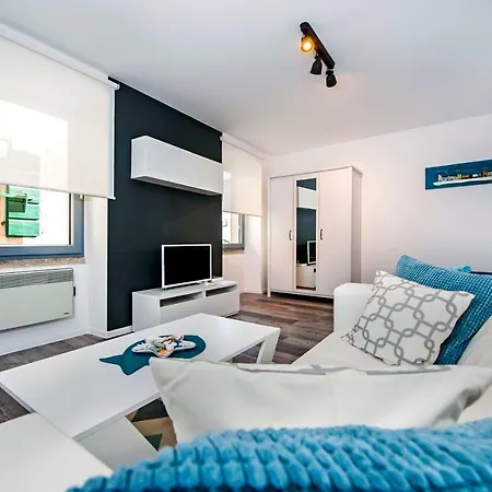 Apartament Biritin *