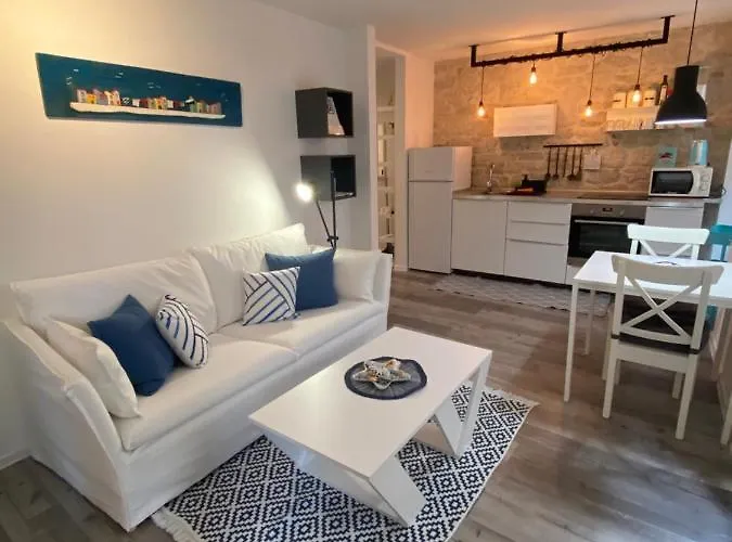 Biritin * Ρόβινι