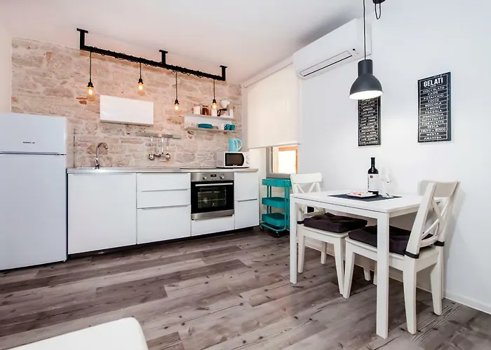 Διαμέρισμα Biritin Ρόβινι